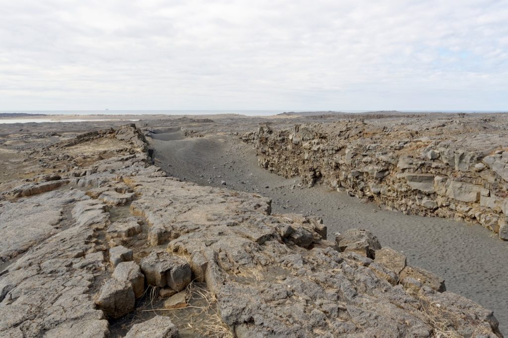 Magnitude 5.3 Shallow Earthquake Hits Reykjanes Ridge; No Tsunami Warning
