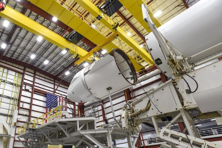 Long March 10B vs. SpaceX Falcon 9: Reusable Design Showdown