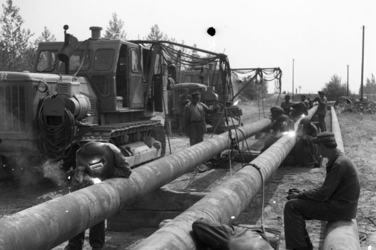 Russia’s Oil Infrastructure Fuels War Effort Since 2022