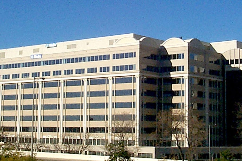 FCC Regulatory Battle Over Orbital Slots and Spectrum Rights