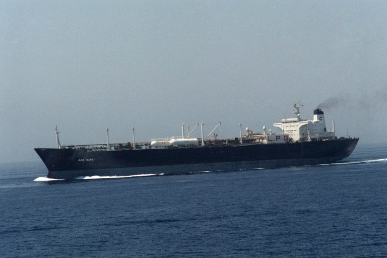 Global Oil Markets Reeling: Economic Impact of US-Iran Military