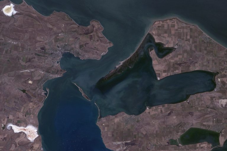 Kerch Strait Closure Disrupts Global Oil Supply, Prices Rise