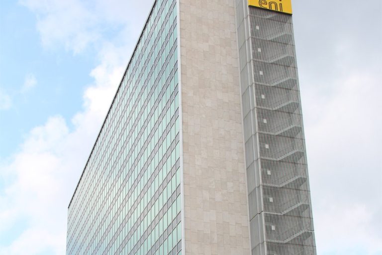 Eni, XRG Acquire 32% Each in Three Argentina LNG Blocks