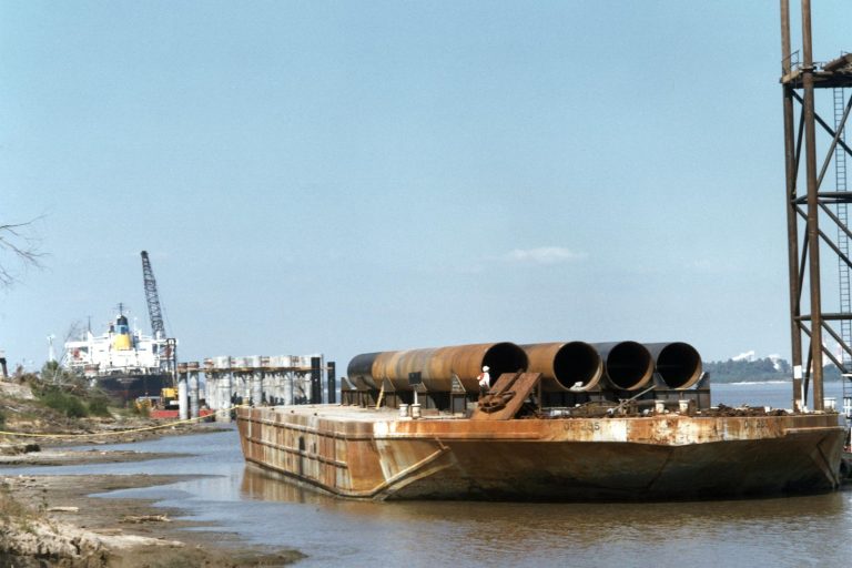 U.S. Strategic Petroleum Reserve Stabilizes Oil Markets in Crises