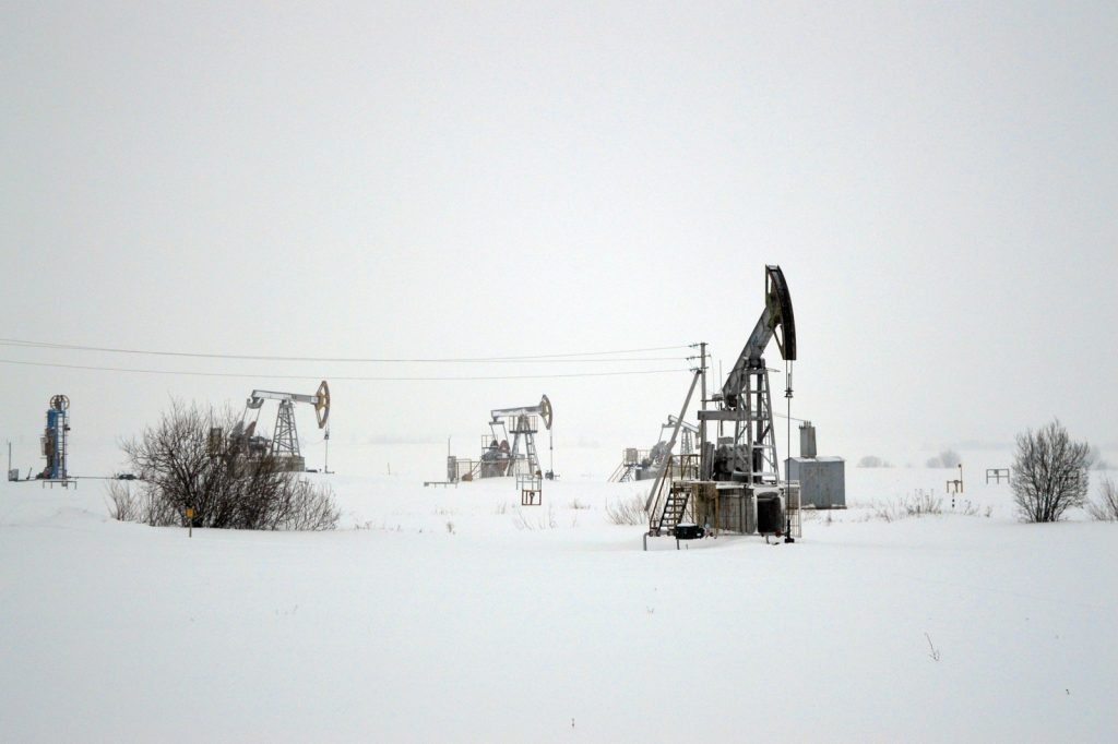 Attacks on Russian Energy Cut Oil Revenue, Impact Markets