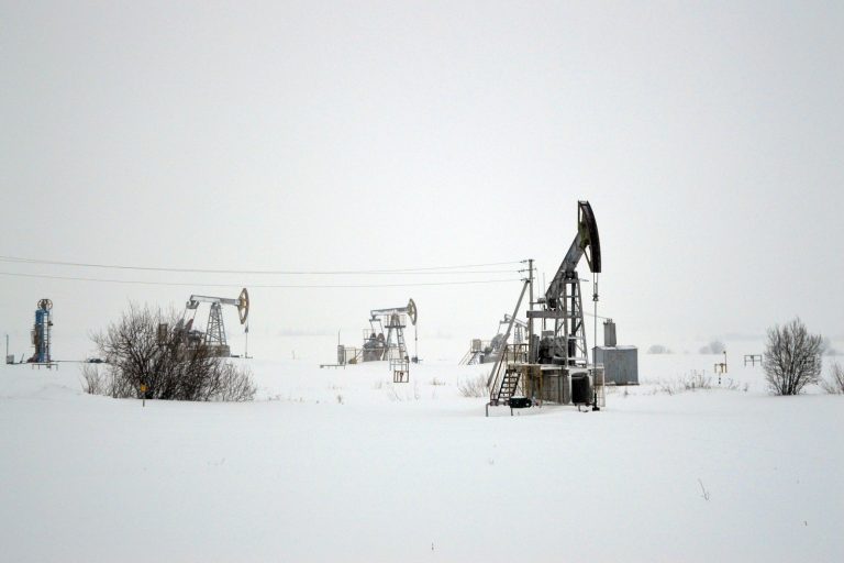 Attacks on Russian Energy Cut Oil Revenue, Impact Markets