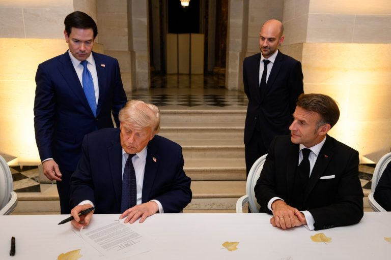 Economist Warns US-Iran Talks Risk Oil Price Spikes Like Trump’s China Deals