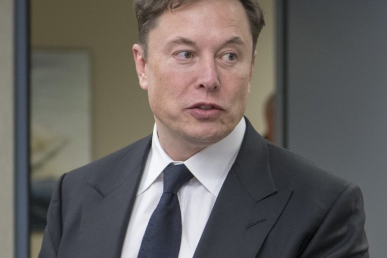 SpaceX valuation soars from $12B in 2015 to implied $1.57T