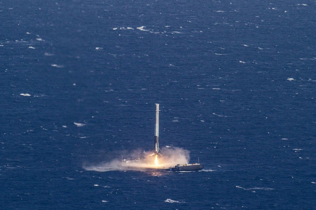 Chinas Long March 10B vs SpaceX Falcon 9 Reusability