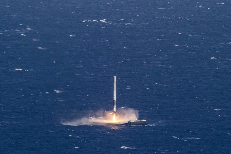 China’s Long March 10B vs SpaceX Falcon 9 Reusability
