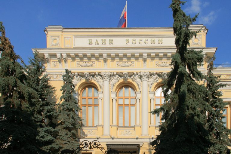Russia’s Gold Output Bolsters Reserves Amid Sanctions