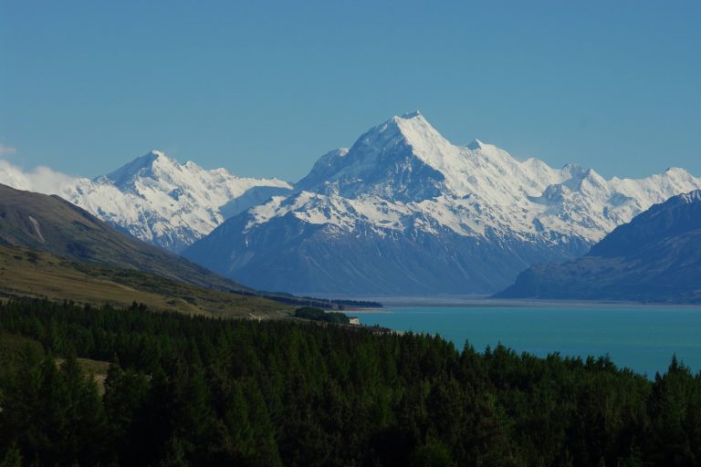 Magnitude 5.2 quake strikes south of Kermadec Islands