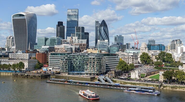 London heatwave cancels climate forum while satire thrives nearby