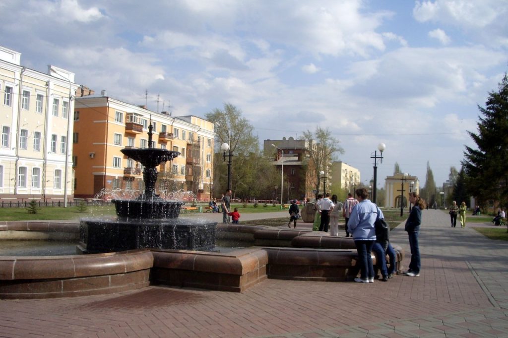 Omsk Oil Refinery: Russias Largest, Key Strategic Asset