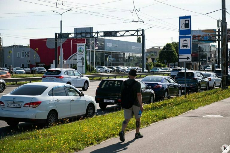 Russia’s fuel shortages spark violent clashes at gas stations