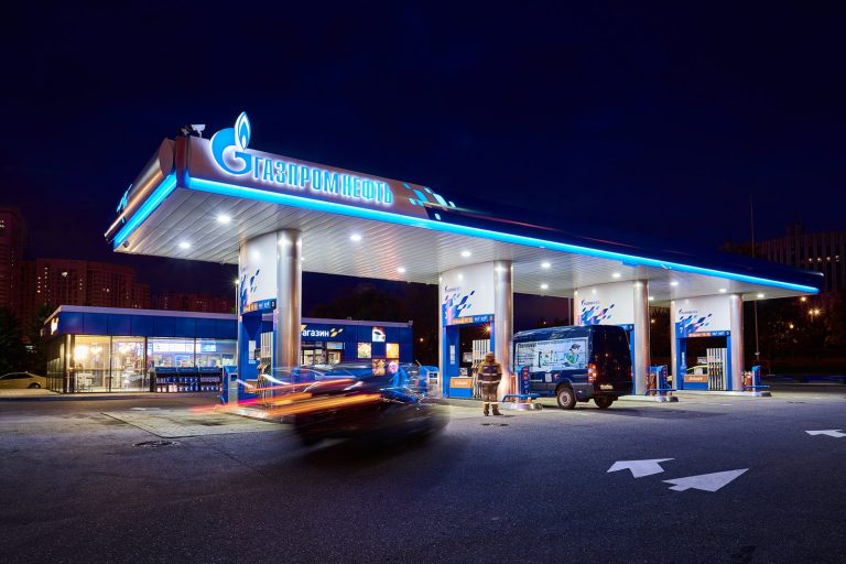 Gazprom Neft’s Omsk Refinery Strike Amplifies Sanctions Strain