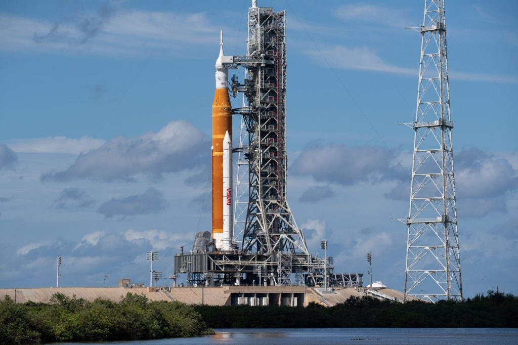 NASA Artemis III: Four Astronauts, Three Craft, Two Weeks Orbit