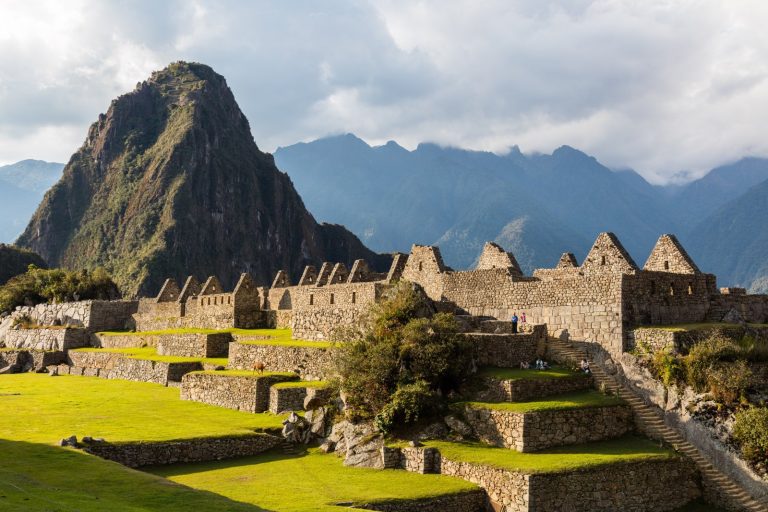 Moderate 5.2 quake hits Peru, no tsunami warning issued
