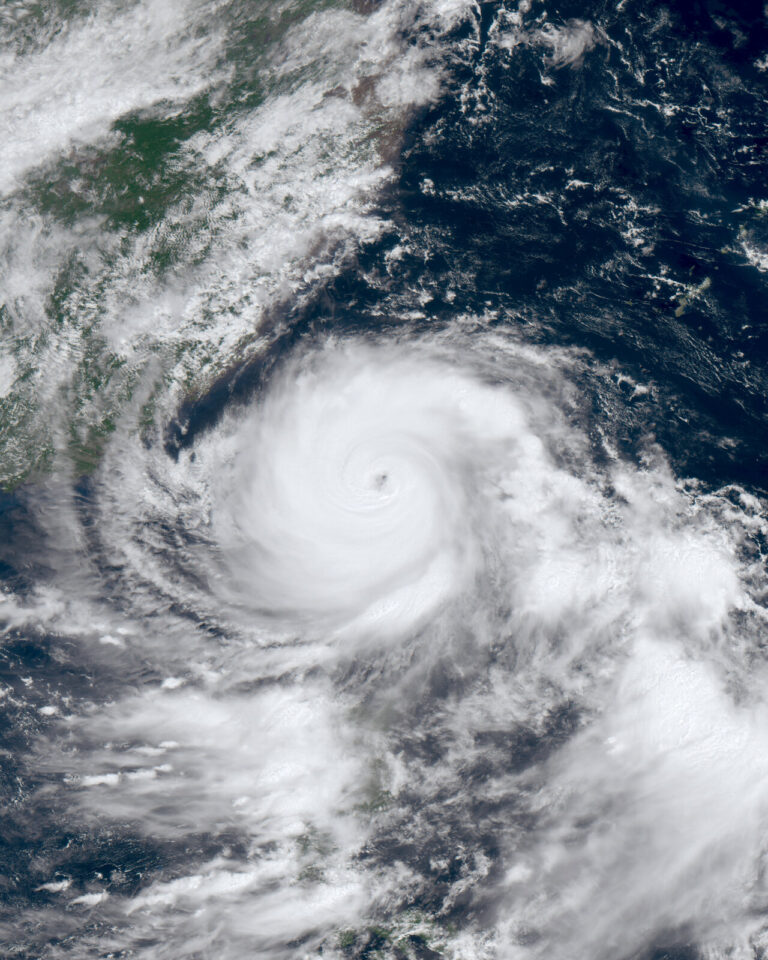Typhoon Haikui Floods Guangdong and Fujian