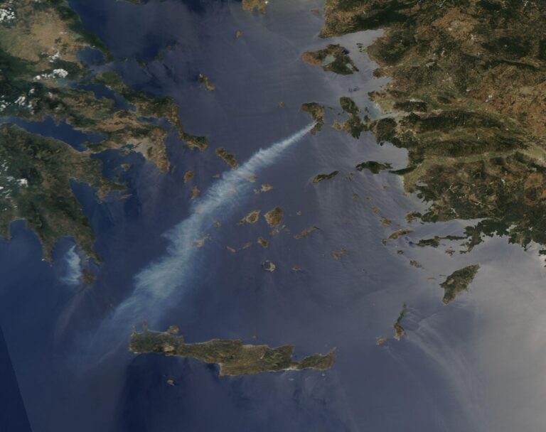Greece Evacuates Five Villages as Wildfire Rages