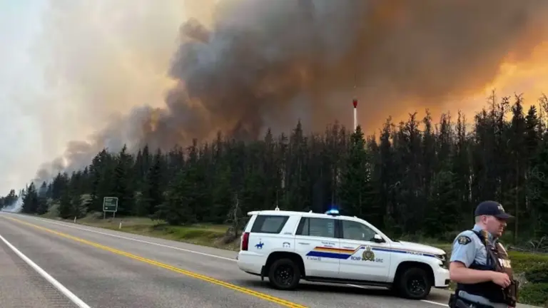 Alberta Wildfires Force 25,000 Jasper Evacuations