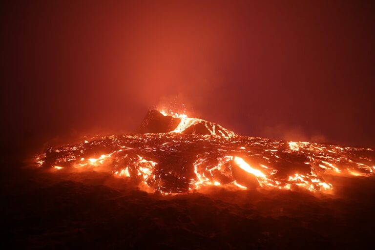 Mount Ibu Erupts, Seven Halmahera Villages Evacuated in Indonesia