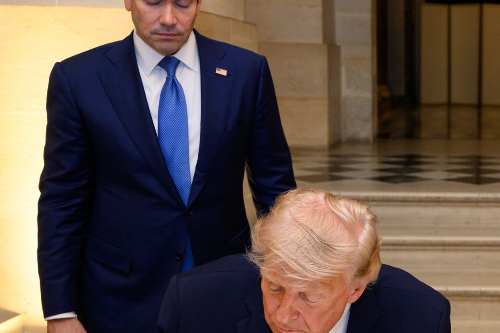 Trump Signs Memorandum to Accelerate U.S. Space Launches