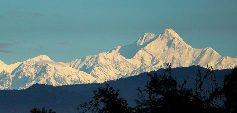 Sikkim Landslides Kill 6, Strand 1,000 Tourists