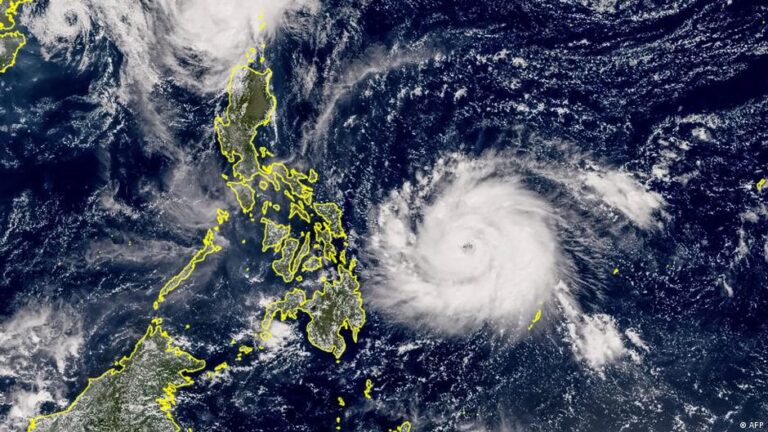 Typhoon Bualoi Kills 10 in Philippines, Toll Expected to Rise