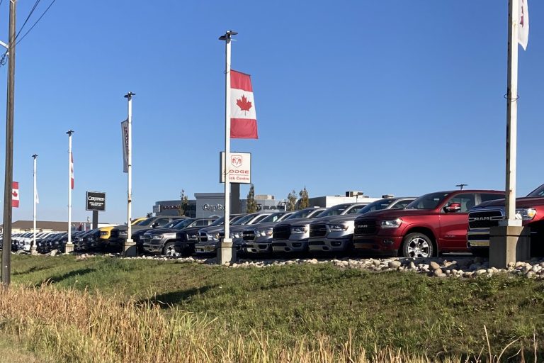 US-Built Vehicles Fall to 36% of Canadian New-Car Sales Amid Trump Tariffs