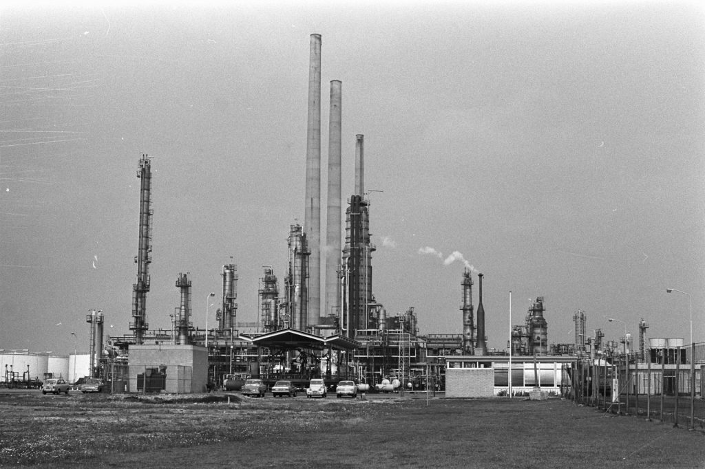 Oil Executives Warn Global Fuel Crisis Driven by Refining Underinvestment