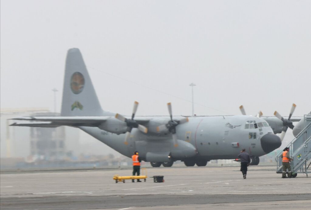 Bolivian Air Force Crash Kills 20 in El Alto