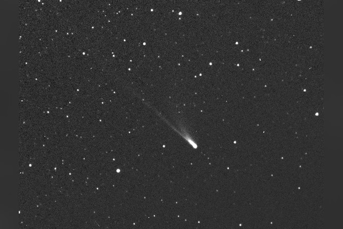 Comet 96P/Machholz skirts the Sun, found by amateur in 1986