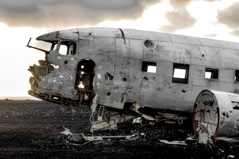 Private Plane Crash in Burkina Faso Kills Five People Instantly