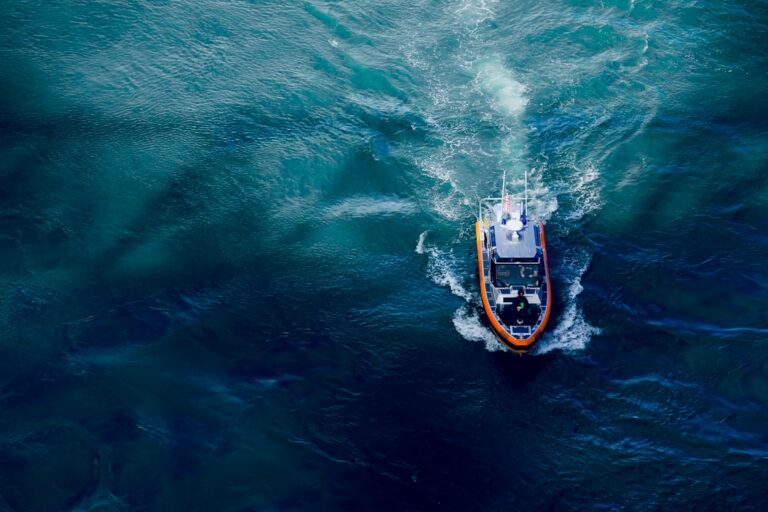 Mallorca Shipwreck Kills 1, Injures 19 Migrants