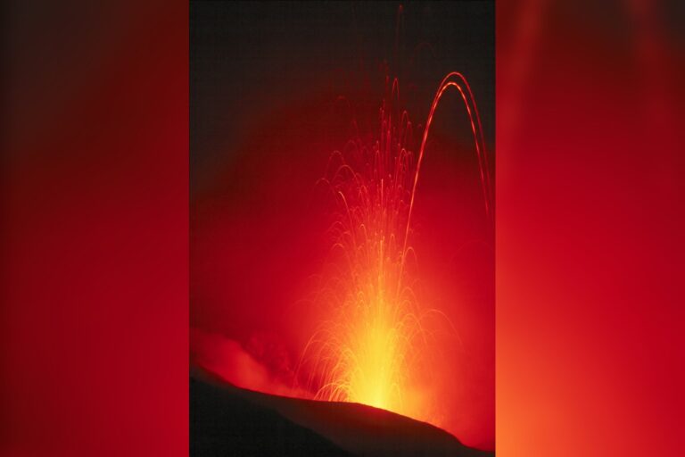 Indonesia’s Volcano Cluster: What Five Eruptions at Once Really Mean