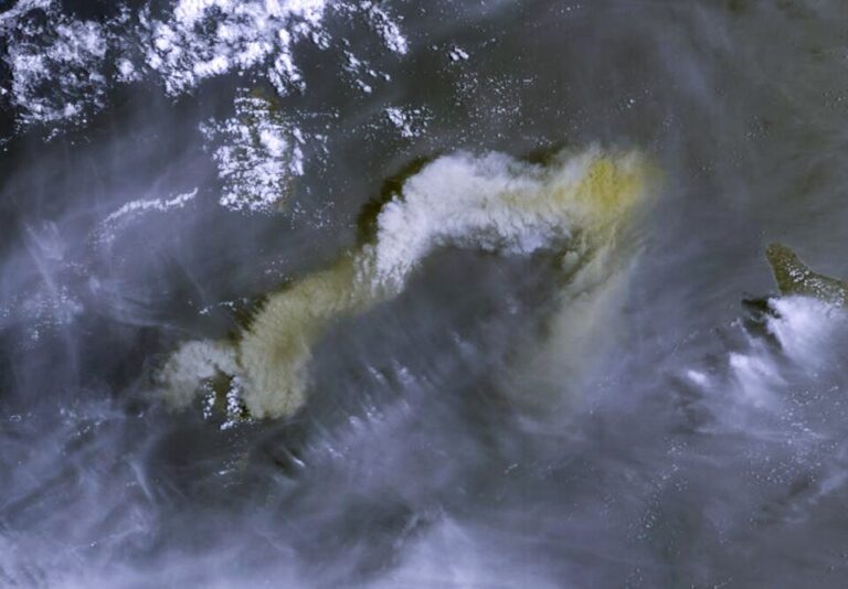Mount Semeru: Java’s Highest Volcano and Its Deadly Lahars