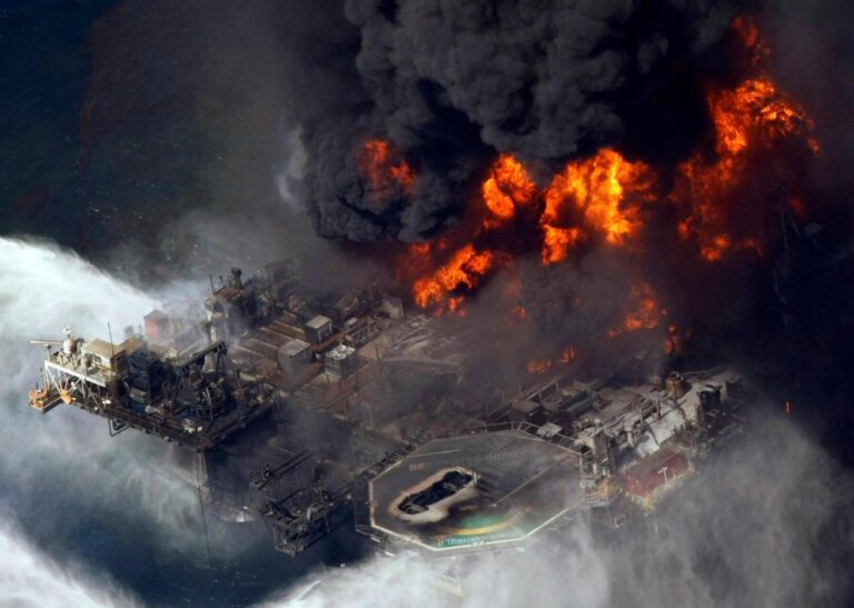 Oil Extraction’s Environmental Toll: Spills, Emissions, & Hidden Costs
