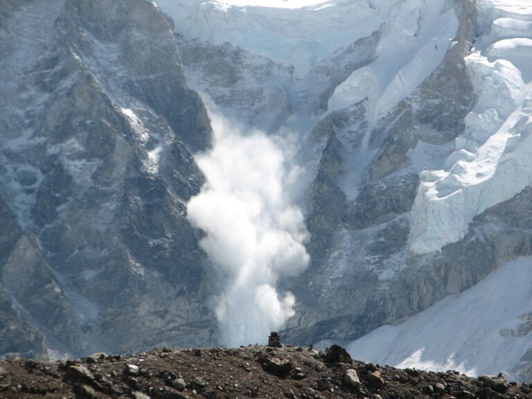 Avalanche Kills 3, Injures 2 in Italian Town of Trasquera