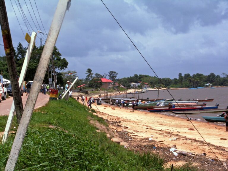 Seven Lives Lost in Tragic Boat Accident on Maroni River