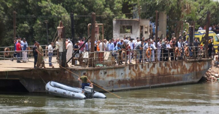 Egypt Ferry Sinking Kills 10 Workers, Injures 5 Others