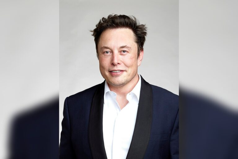 SpaceX Starlink and Starship drive investor interest