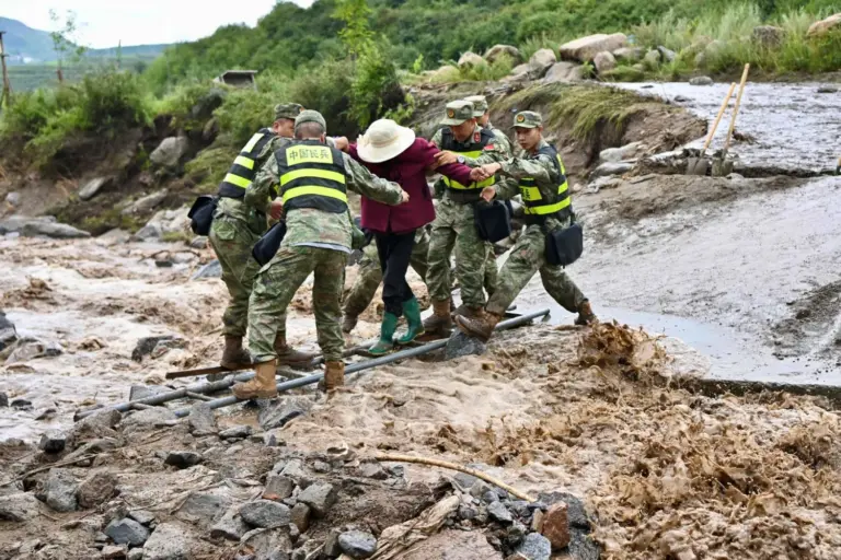 Flash Flood Kills 15, 33 Missing in Gansu Yuzhong County