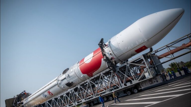Li Dong Leads China’s Long March 10 Reusable Rocket Revolution