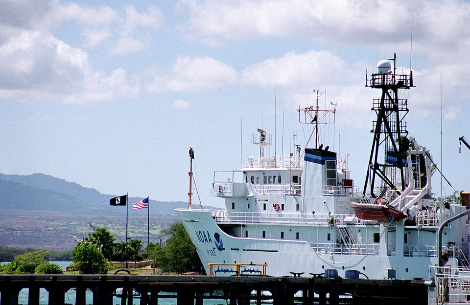 Noaa Research Ship