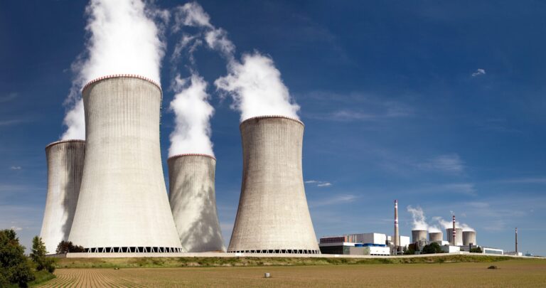 China’s Nuclear Reactor Construction Outpaces U.S. with Nearly Half of Global Projects
