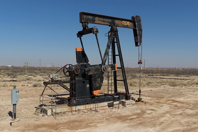 Peak Oil Debate: When Will Global Oil Demand Reach Its Peak?