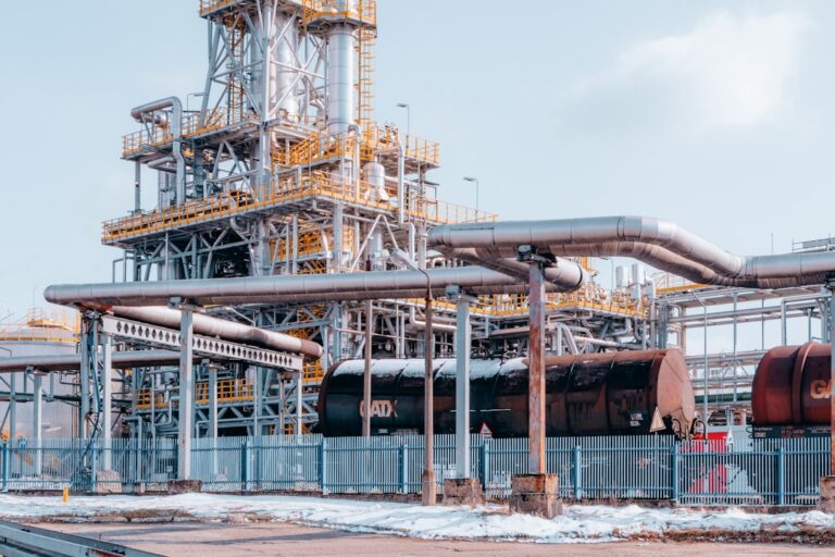 OPEC+ Cuts Output, Sends Gasoline Futures Up 3¢