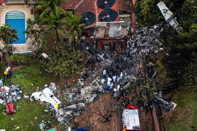 Plane Crash Kills 4 in Brazil Resort Town