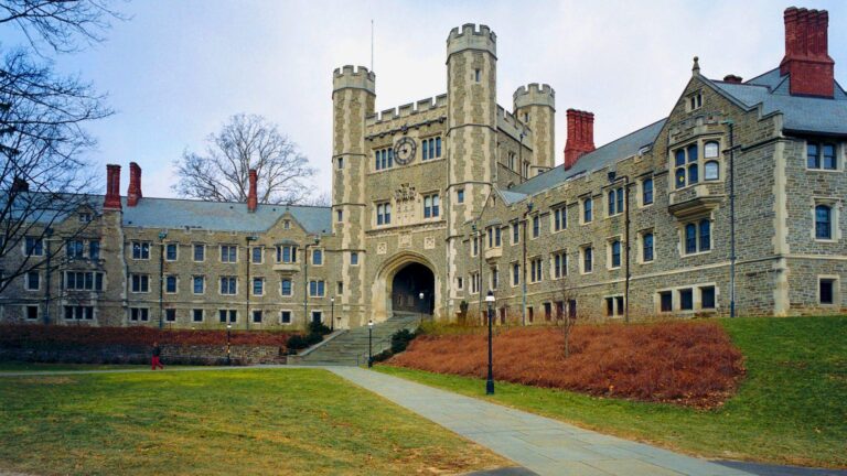 Princeton Lab Evolves From Cold War Secrecy to Fusion Leader